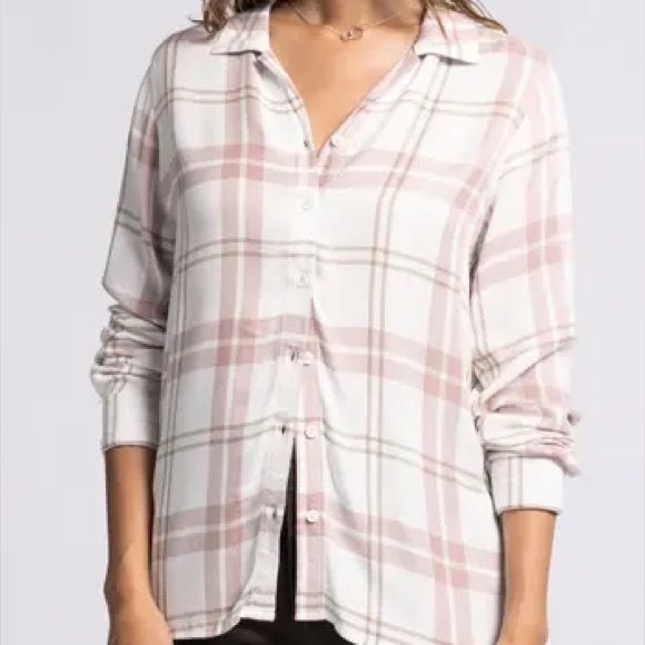 Hollister Tops - NWT Hollister sleep boyfriend fit flannel button down XL women’s